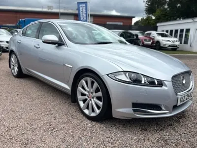 Used Jaguar XF Portfolio 197 HP (144 kW) 2015 Silver Sedan
