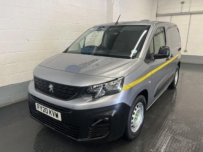 Used Peugeot Partner S 131 HP (96 kW) 2020 Grey MPV