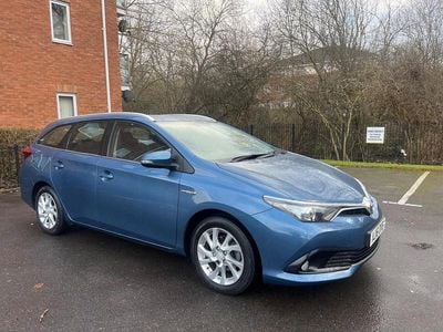 Blue Used 2016 Toyota Auris Hybrid Business Edition Estate | £9,350 (Fair price)