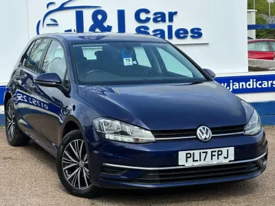 Used VW Golf VII SE 115 HP (84 kW) 2017 Blue Hatchback