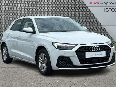 Used Audi A1 Design 94 HP (69 kW) 2020 White Hatchback
