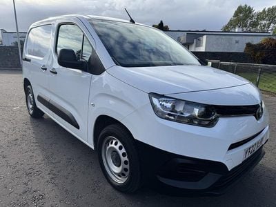 Usado Toyota Proace Active 120 HP (88 kW) 2022 Branco Monovolume