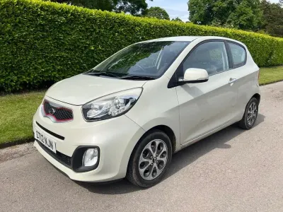 Used Kia Picanto 84 HP (61 kW) 2012 Beige Hatchback