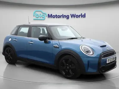 Usado Mini Cooper S Classic 178 HP (130 kW) 2022 Azul Citadino