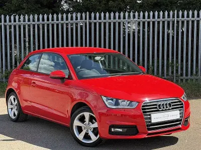 Używany Audi A1 Sport 2015 Czerwony Hatchback