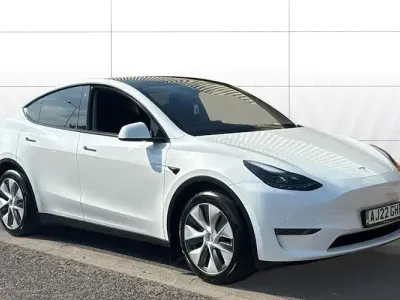 Used Tesla Model Y Long Range AWD 286 kW (389 HP) 2022 White SUV