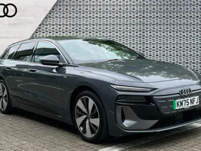 Nowe Audi A6 e-tron S-Line 269 kW (367 KM) 2025 Szary Kombi
