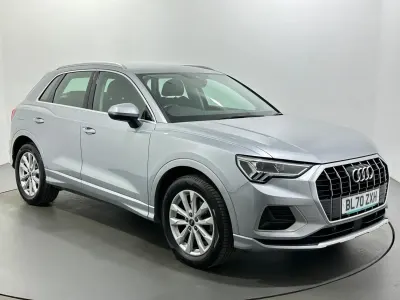 Używany Audi Q3 Sport 150 KM (110 kW) 2020 Srebrny SUV