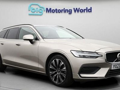 Used Volvo V60 Core 163 HP (119 kW) 2022 Gold Estate