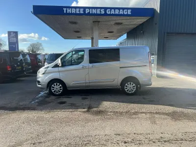 Used Ford Transit Custom Limited 130 HP (95 kW) 2019 Silver Van