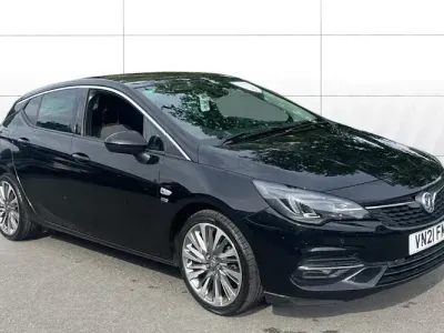 Used Vauxhall Astra Edition 145 HP (106 kW) 2021 Black Hatchback