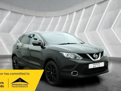 Begagnad Nissan Qashqai Tekna 2016 Svart SUV