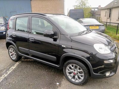 Begagnad Fiat Panda 4x4 85 HK (62 kW) 2019 Svart Halvkombi