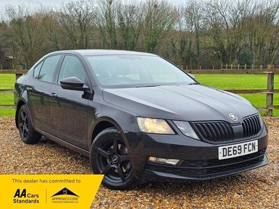 Black Used 2019 Skoda Octavia SE Technology Hatchback | £9,500 (Fair price)