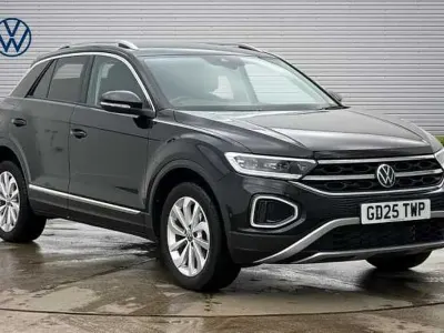 Used VW T-Roc Style 150 HP (110 kW) 2025 Deep black pearl SUV
