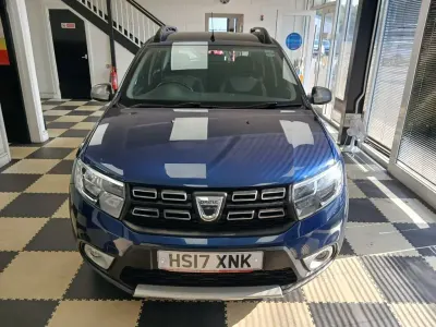 Used Dacia Sandero Lauréate 90 HP (66 kW) 2017 Blue Hatchback