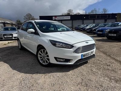 Used Ford Focus Titanium 125 HP (91 kW) 2015 White Hatchback