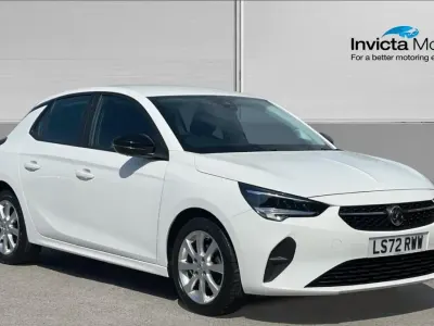 Second-hand Vauxhall Corsa Design Edition 75 CP (55 kW) 2022 Alb Hatchback