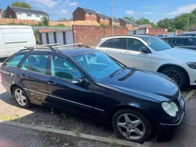 Used Mercedes C220 Avantgarde 143 HP (105 kW) 2003 Blue Estate