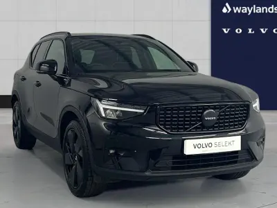 Usado Volvo XC40 Plus 2025 Negro SUV