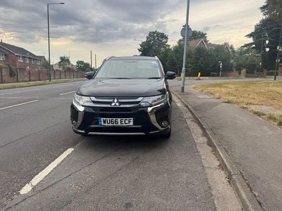Mitsubishi Outlander P-HEV