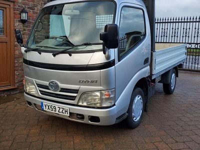 Used Toyota Dyna 109 HP (80 kW) 2009 Silver Pickup