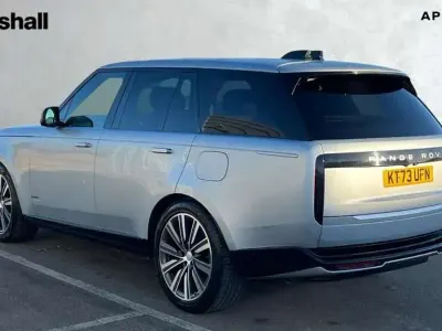 Usado Land Rover Range Rover Autobiography 460 CV (338 kW) 2023 Plateado SUV