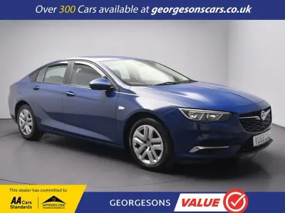 Second-hand Vauxhall Insignia Design Edition 136 CP (100 kW) 2018 Albastru Hatchback