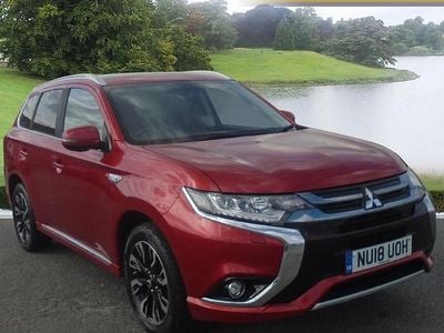 Begagnad Mitsubishi Outlander P-HEV 2018