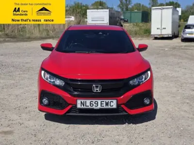 Used Honda Civic SR 126 HP (92 kW) 2019 Red Hatchback