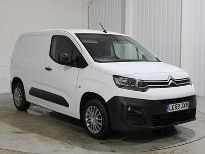 White Used 2020 Citroën Berlingo MPV | £6,995 (Good price)