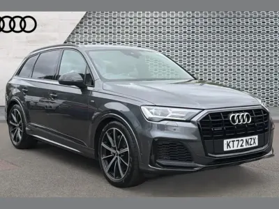 Usado Audi Q7 Black Edition 340 HP (250 kW) 2023 Cinzento SUV