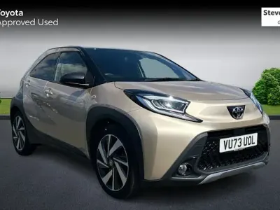 Used Toyota Aygo X 72 HP (52 kW) 2023 Beige SUV