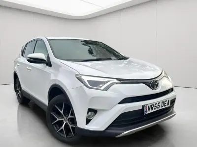 Used Toyota RAV4 151 HP (111 kW) 2016 White SUV