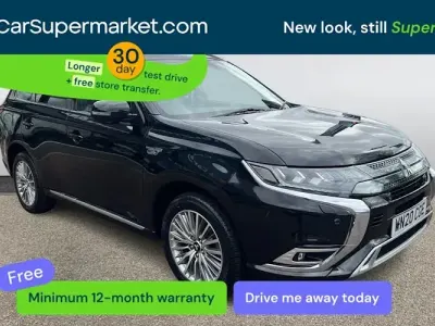 Usado Mitsubishi Outlander P-HEV 224 HP (164 kW) 2020 Preto Carrinha