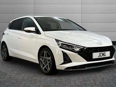 Used Hyundai i20 Premium 99 HP (72 kW) 2024 White Hatchback