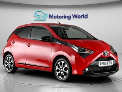 Gebraucht Toyota Aygo Trend 71 PS (52 kW) 2020 Rot Kleinwagen