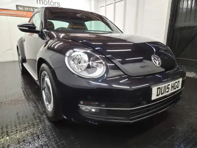 Begagnad VW Beetle Design 2015 Svart Halvkombi
