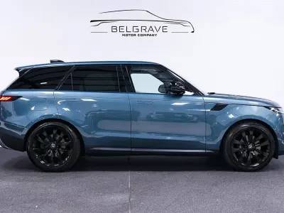 Used Land Rover Range Rover Sport SE 300 HP (220 kW) 2023 Green SUV