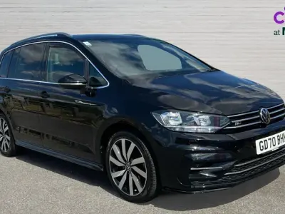 Used VW Touran R-line 150 HP (110 kW) 2020 Deep black pearl MPV