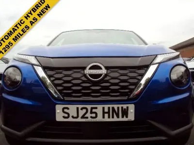 Nowe Nissan Juke N-Connecta 143 KM (105 kW) 2025 Niebieski SUV