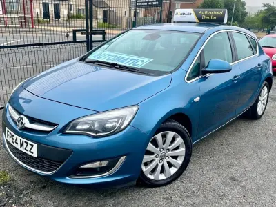 Used Vauxhall Astra Elite 165 HP (121 kW) 2014 Blue Hatchback