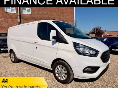 Used Ford Transit Custom Limited 130 HP (95 kW) 2019 White Van