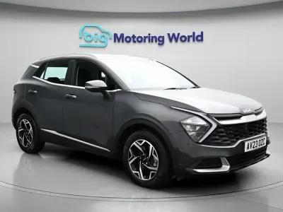 Usado Kia Sportage 148 HP (108 kW) 2023 Cinzento SUV