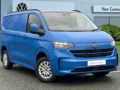 New VW Transporter Pro 148 HP (108 kW) 2025 Blue Van