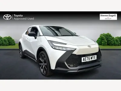 Second-hand Toyota C-HR Design 2025 Alb SUV