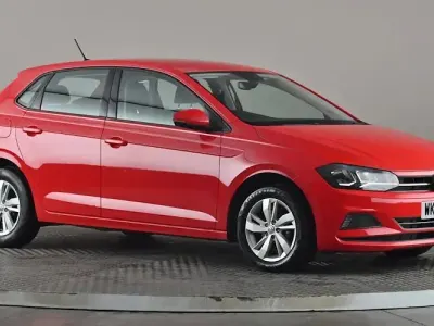 Begagnad VW Polo Edition 65 HK (47 kW) 2019 Röd Halvkombi