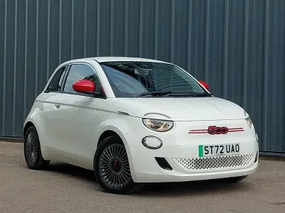 Używany Fiat 500e Red 86 kW (118 KM) 2022 Biały Hatchback