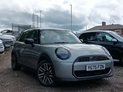 Used Mini Cooper Classic 114 kW (156 HP) 2025 Silver Hatchback