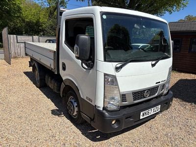 Usado Nissan Cabstar 2017 Branco Pickup